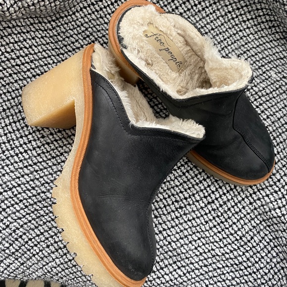 Free people- Lug sole heeled mule size 7 - Picture 2 of 3